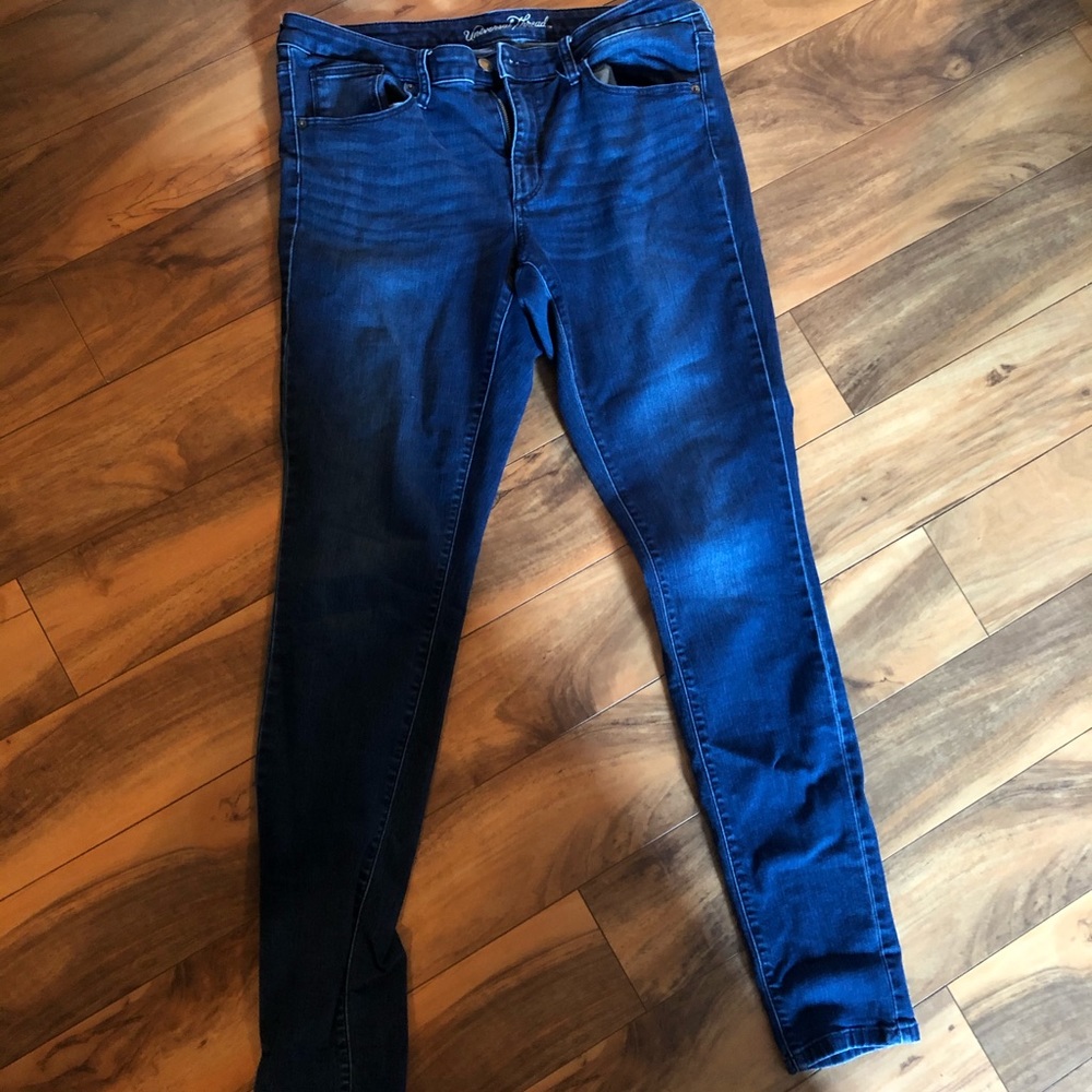 Universal Thread Mid Rise Skinnies 14x32L